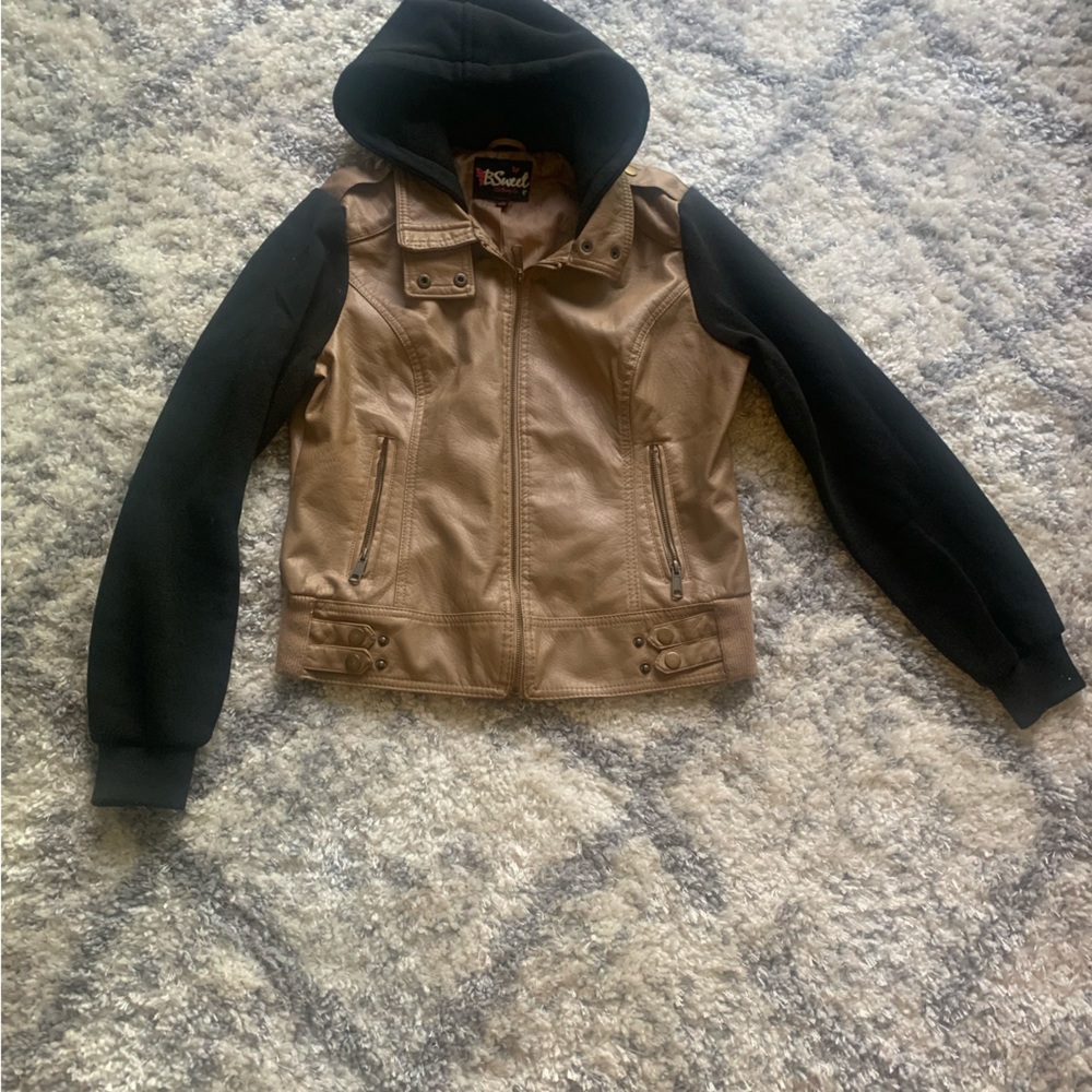 BSweet - Tan and Black Hooded Jacket. Size XL (fits like a medium) Gently worn!!